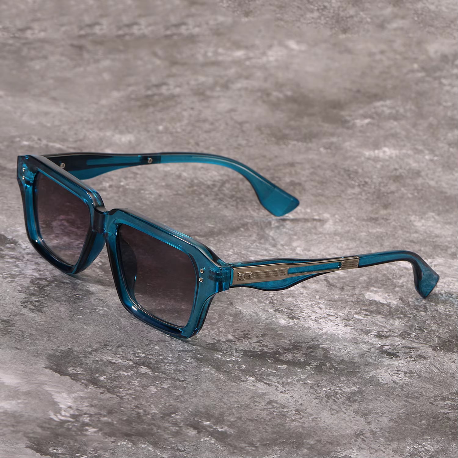 Lunettes Carrées Rivet Classiques – Style Vintage & Punk