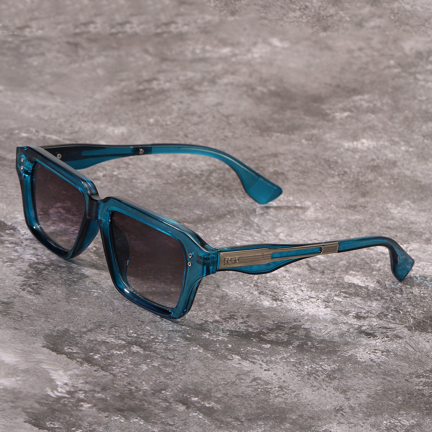 Lunettes Carrées Rivet Classiques – Style Vintage & Punk